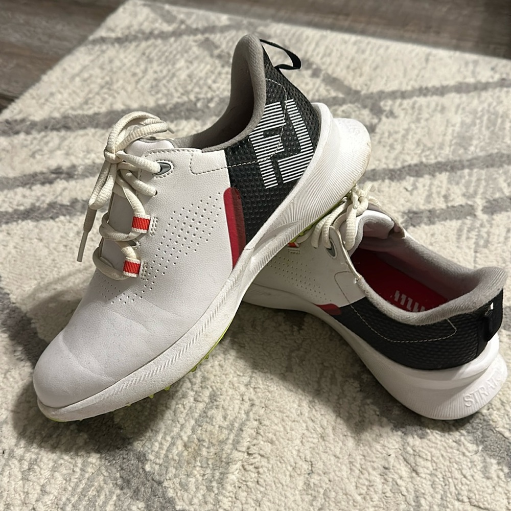 Foot Joy Boys golf shoes